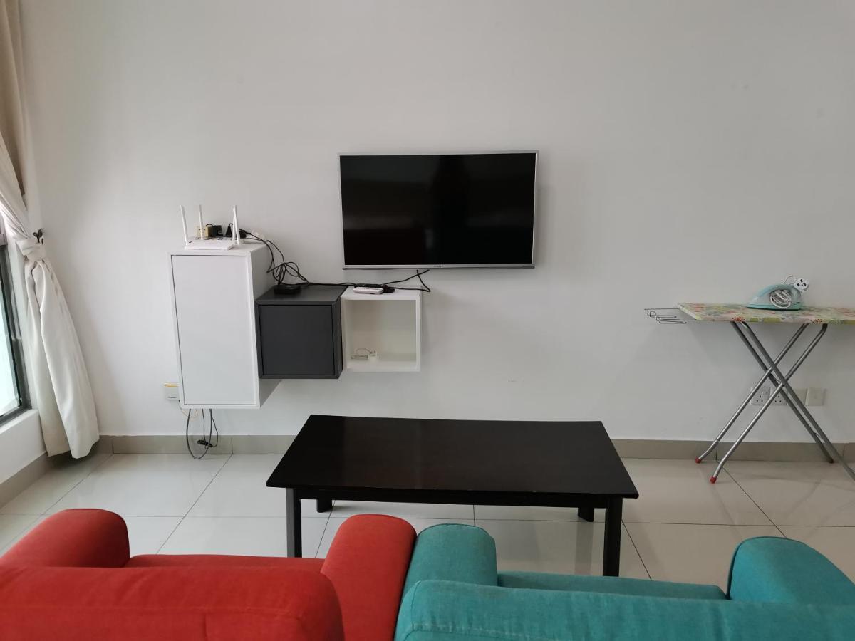 Studio Apartment Cyberjaya Near Bus Terminal Экстерьер фото