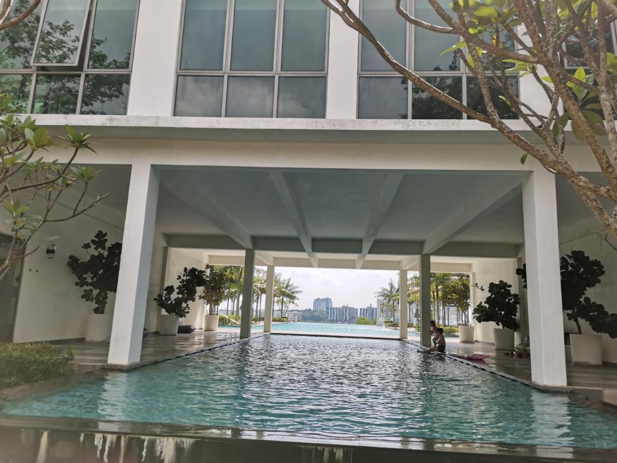 Studio Apartment Cyberjaya Near Bus Terminal Экстерьер фото