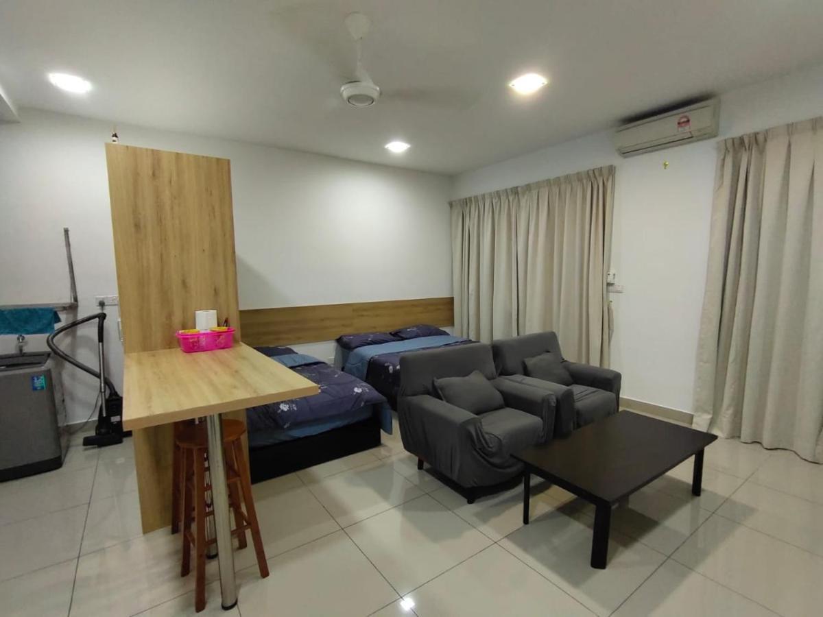 Studio Apartment Cyberjaya Near Bus Terminal Экстерьер фото